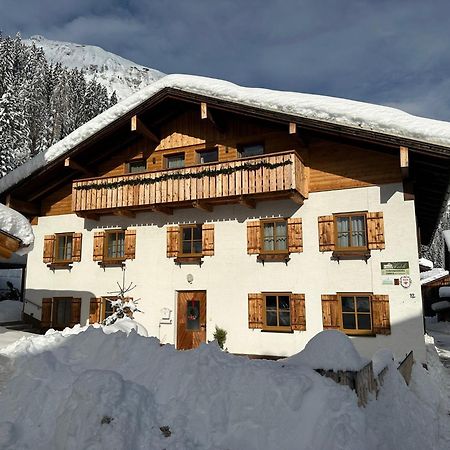 Haus Walch Bed & Breakfast Elbigenalp Luaran gambar