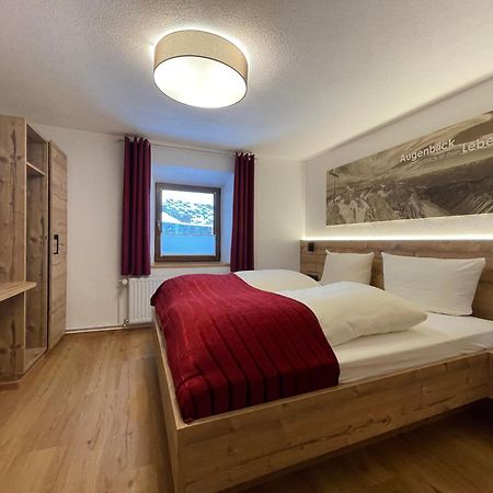 Haus Walch Bed & Breakfast Elbigenalp Luaran gambar