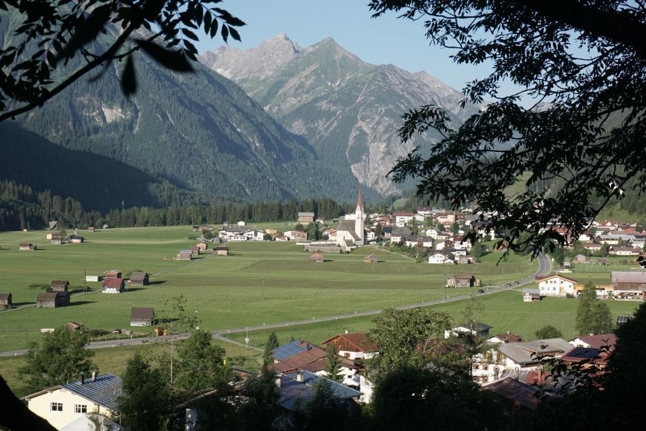Haus Walch Bed & Breakfast Elbigenalp Luaran gambar
