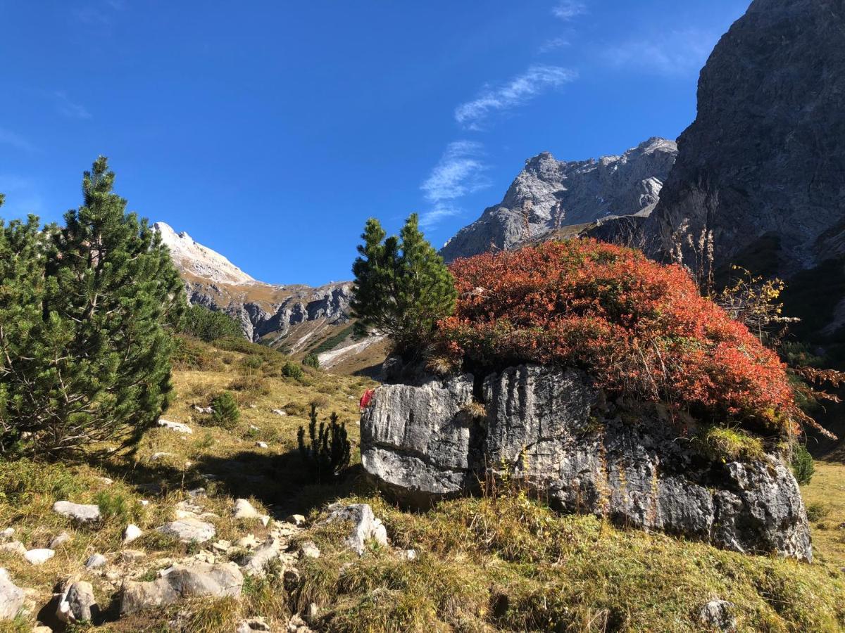 Haus Walch Bed & Breakfast Elbigenalp Luaran gambar