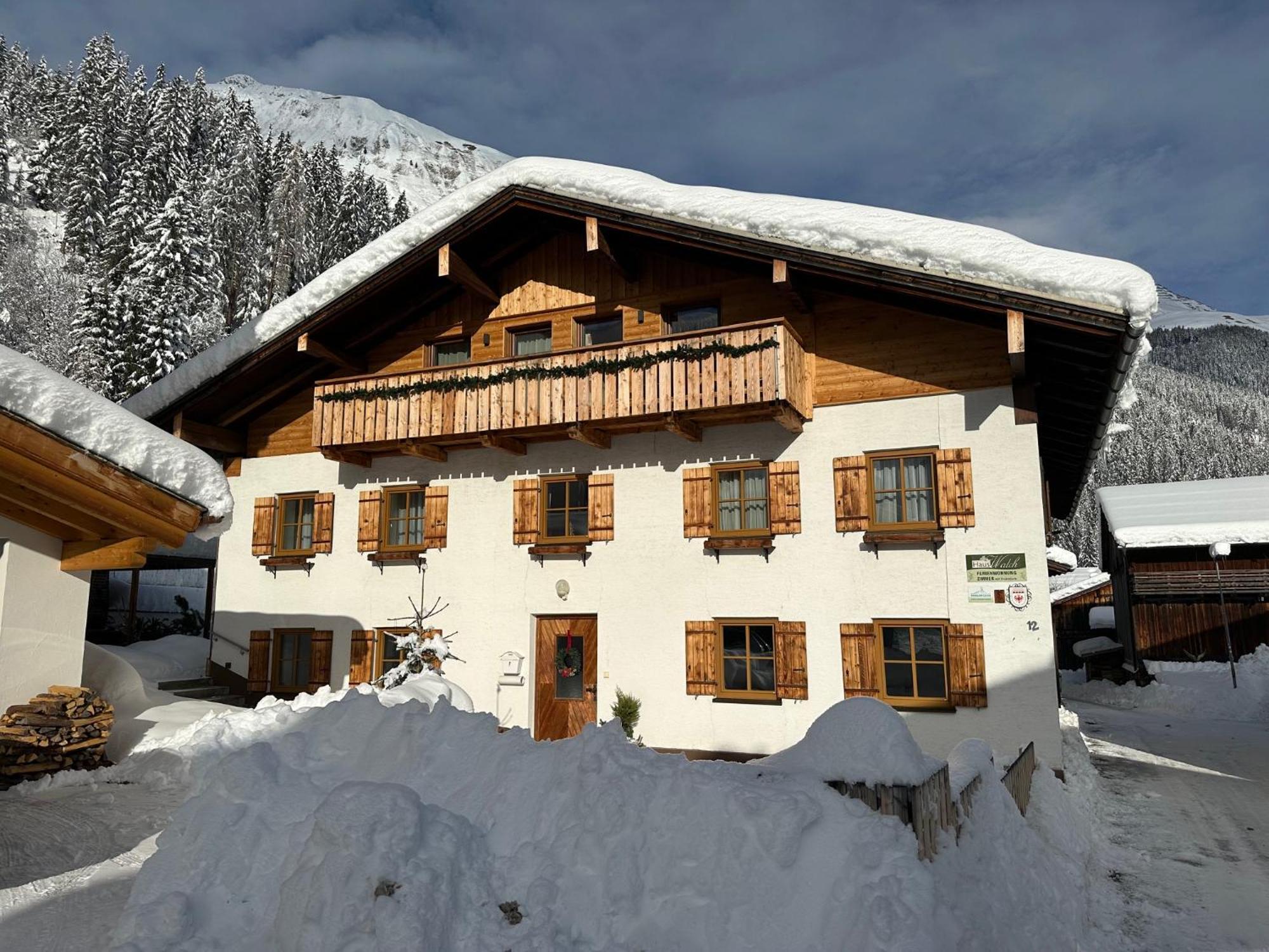 Haus Walch Bed & Breakfast Elbigenalp Luaran gambar