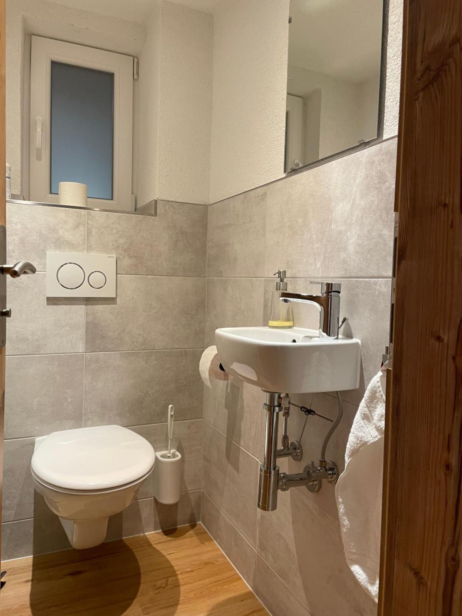 Haus Walch Bed & Breakfast Elbigenalp Bilik gambar